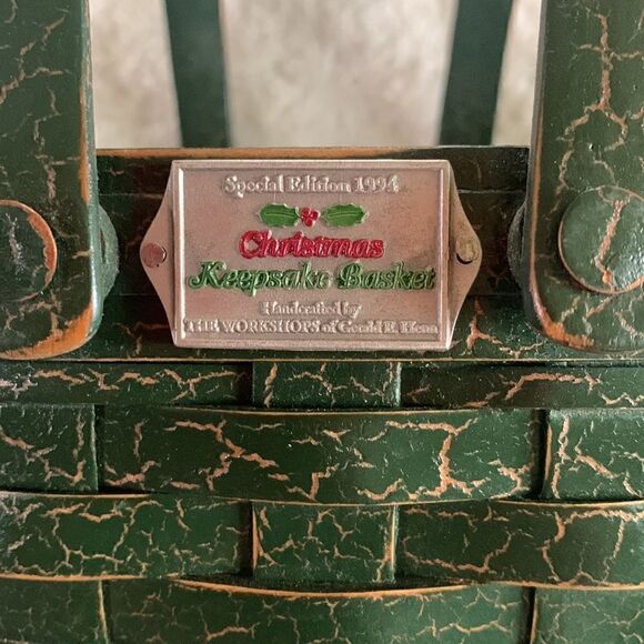 Henn Workshops Basket Green Crackled Christmas Keepsake Handles Hand Crafted - Picture 2 of 12